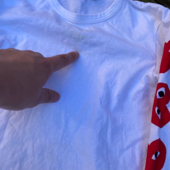 Achetez Des Comme Des Gracons PLAY Five Heart Logo Shirt Small - Picture 11 of 11